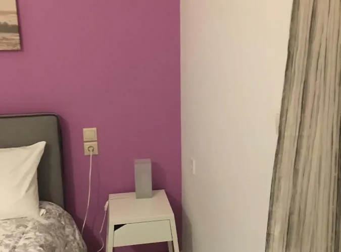 Central 2-Bedroom Luxury Apartment